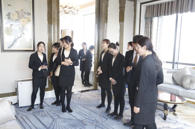 酒店管理系校企面對(duì)面 走進(jìn)萬達(dá)酒店管理